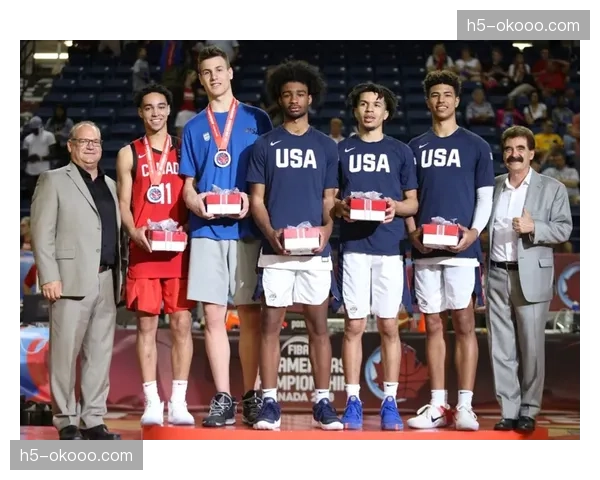 前NCAA全美最佳阵容成员签约职业摔角联盟AEW。