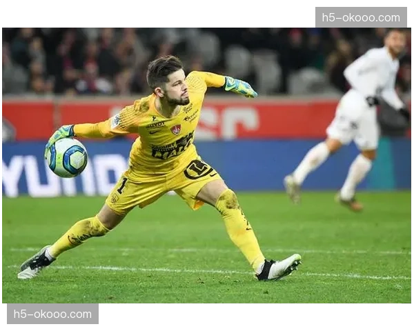 专访布雷斯特主帅，详解其打造快速转换体系的理念